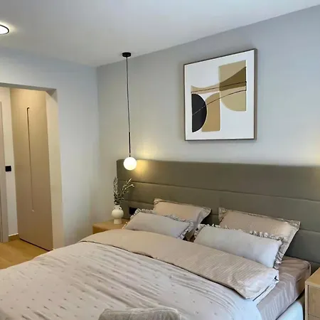 Willa 4-bdroom Family Sleeps 16 W Pool And Hot Tub *