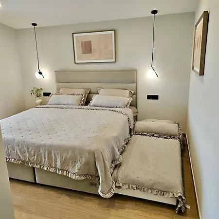 4-bdroom Family Sleeps 16 W Pool And Hot Tub *